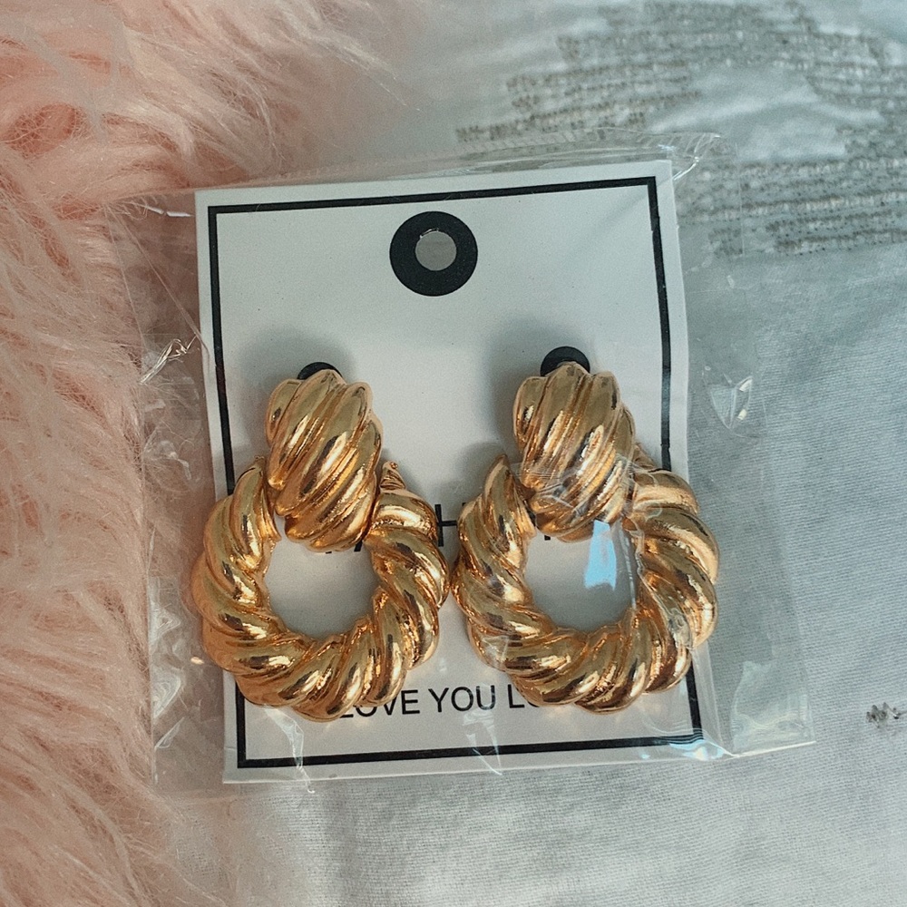 Small Statement Hoops - Picture 2 of 2
